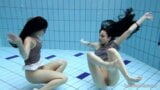 Russen Unterwasser-Aneta mit Janka und Andrejka allein snapshot 1