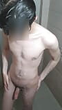 Masturbación y corrida mientras se baña y se baña, chico desnudo iraní amateur bañándose parte 2 (Danieltp2002) snapshot 13