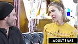 Tiempo para adultos - la pequeña Aiden Ashley deja que la pareja guapa la preñe en su primera cita - escena completa snapshot 4