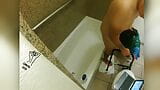 Latino-Amputierte im Rollstuhl - Lost Footage-Zusammenstellung, Cumshots, Duschen & anale Masturbation snapshot 1