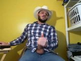 Cowboy con un cazzo enorme si masturba in webcam snapshot 14