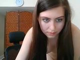 Nettes Webcam-Schätzchen Abbi strippt und masturbiert snapshot 17