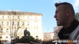 Loren Minardi se fute în public pentru bani snapshot 4