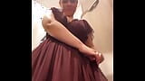 Baise en public. Masturbation dans les vestiaires. Chatte en gros plan. Squirting. Masturbation à l’envers snapshot 7