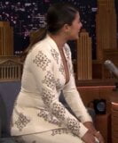 Priyanka chopra, edit lambat, full hd - wawancara jimmy (erangan) snapshot 20