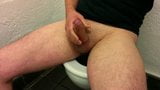 Edging, sperme crémeux dans les toilettes publiques - slugsofcumguy snapshot 8