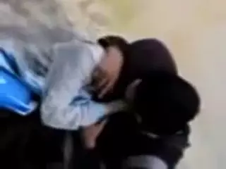 Indonesia Jilbab Hijab Ciuman Di Pinggir Jalan Porn 1d xHamster 