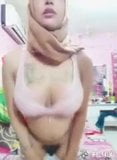 Travestis hijab snapshot 1