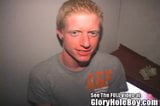 Blond młodzieniec wieje nieznajomych w gloryhole snapshot 1