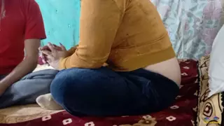 Menantu meyakinkan ibu mertua untuk seks anal | xHamster