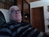 P3-el abuelo muestra su polla snapshot 8