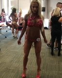 Bikini concurrent Christine! Gewoon een plagerij pmv! snapshot 5