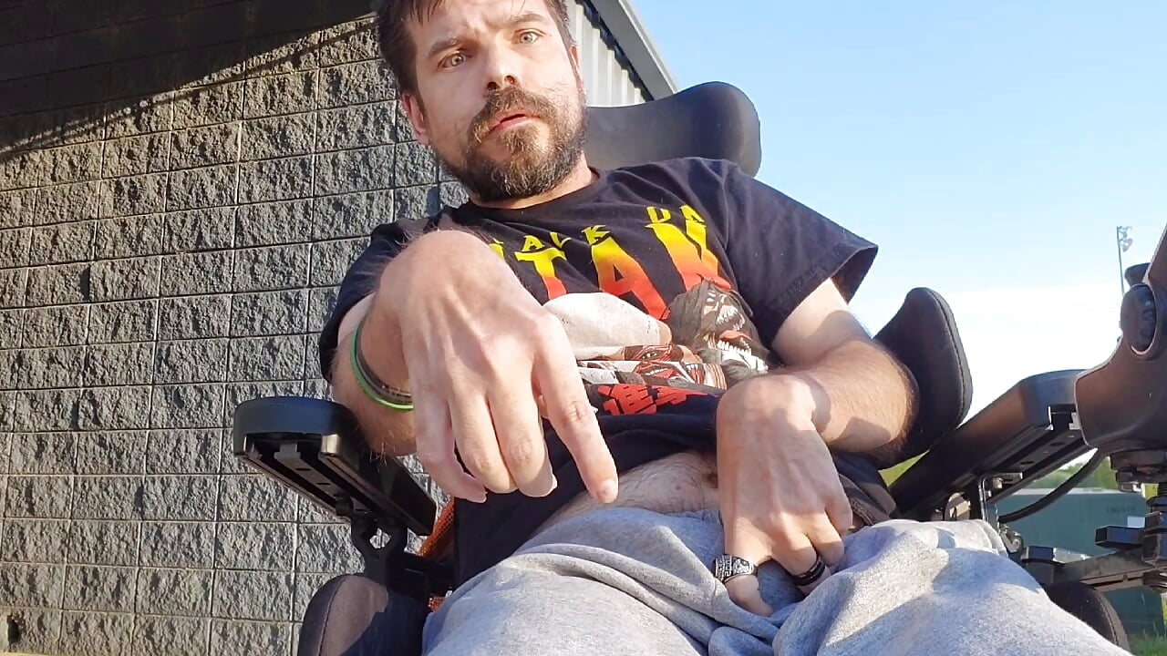 Kevy 69 egy kicsit szórakoztató, mielőtt elmegyek (nyilvános jacking off)