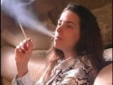 Rebecca ragazza che fuma snapshot 4