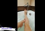 Lustful bathtub for stepsister with great feet and boobs snapshot 4