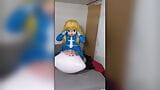 Kigurumi blauw schoolmeisje bult opblaasbaar ademspel snapshot 15