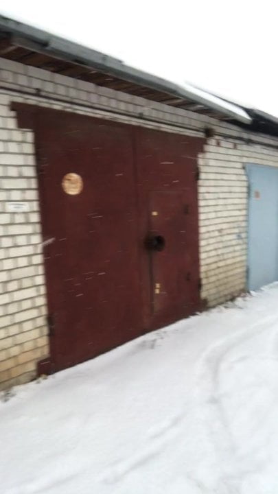 Faggot fully naked in the snow