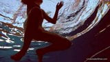 Milana Voda, adolescente brune la plus sexy, nage dans la piscine snapshot 8