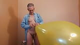 90) Три гигантских воздушных шара украли! бездельник, поппер, воздушный шарик snapshot 11