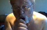 Il nonno gioca in webcam snapshot 16