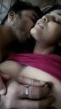 Desi pareja teniendo Sexo 2 snapshot 7