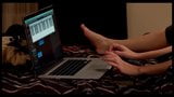 Anna Kendrick Feet and Soles! (AMAZING!) snapshot 1