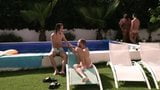 L'orgie de Michael Lucas au bord de la piscine snapshot 3