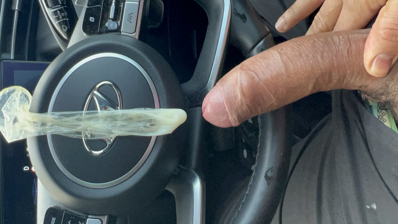 Spaß im Auto und Kommen auf dem Kondon