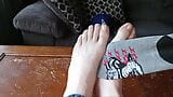 Will you come suck and lick my sweaty toes snapshot 3