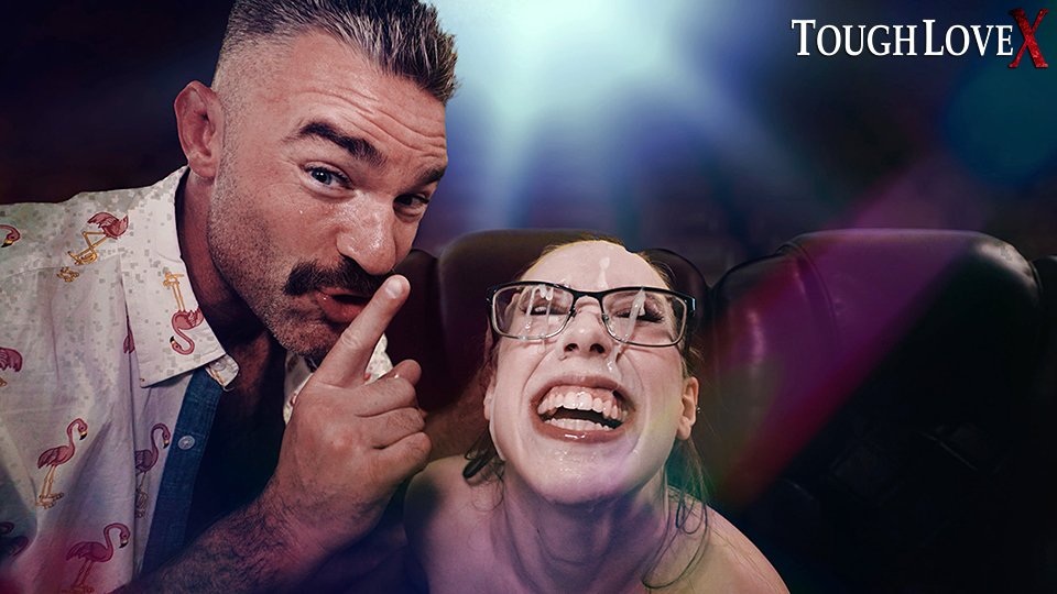 Toughlovex - ensam i teatern med jackie hoff