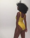 Tracee Ellis Ross macht sexy Tanzen snapshot 1