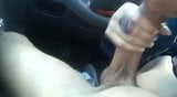 Leche en la boca en mi coche snapshot 4