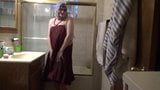 Housewife Sveta in bathroom. 2021-01-25 snapshot 4