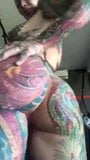 Atemberaubendes Tattoo-Mädchen! snapshot 7