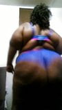 Cadela negra gorda balançando essa bunda snapshot 4