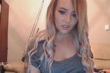 Sexy Streberin genießt Masturbationsshows snapshot 9