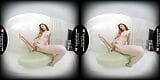 Solo brunette Vika Lita vingerneukt nat geschoren poesje in vr. snapshot 1