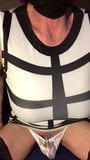 Crossdresser de puta con grandes tetas falsas snapshot 2