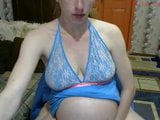 Hoge zwangere webcamgirl stript snapshot 16