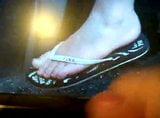 Leche en los pies de Miley Cyrus snapshot 4