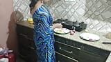 Indian Desi Bhabhi Hard Bee Har Devar In Kitchen Devar Ne Bhabhi Ke Lakh Mana Ke Bhi Chhod Diya snapshot 4