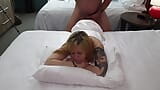 DSC16-4) La puta Karlee Paige obtiene gancho anal, lluvia dorada y luego anal y coño follada con chorreo de leche snapshot 15