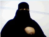 Mamuśka Niqabi udziela instrukcji snapshot 4