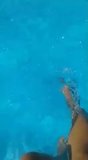 Foot in pool (Stopala u bazenu) snapshot 2