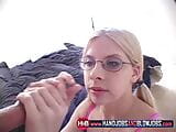 Spex salope Kenzi fait une branlette en POV snapshot 11