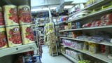 Stoute slet krijgt haar kutje geboord in een supermarkt snapshot 2