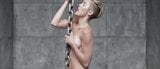 Miley Cyrus - Wrecking Ball (PMV) snapshot 5