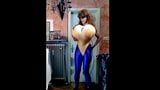 Tetas bimbo de lycra completas y expansión de culo snapshot 10