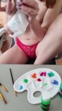 Gorąca nastolatka z naturalnymi cyckami maluje się z włączoną kamerą internetową snapshot 18