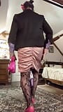 Outfit with a pink skirt and purple blouse snapshot 9